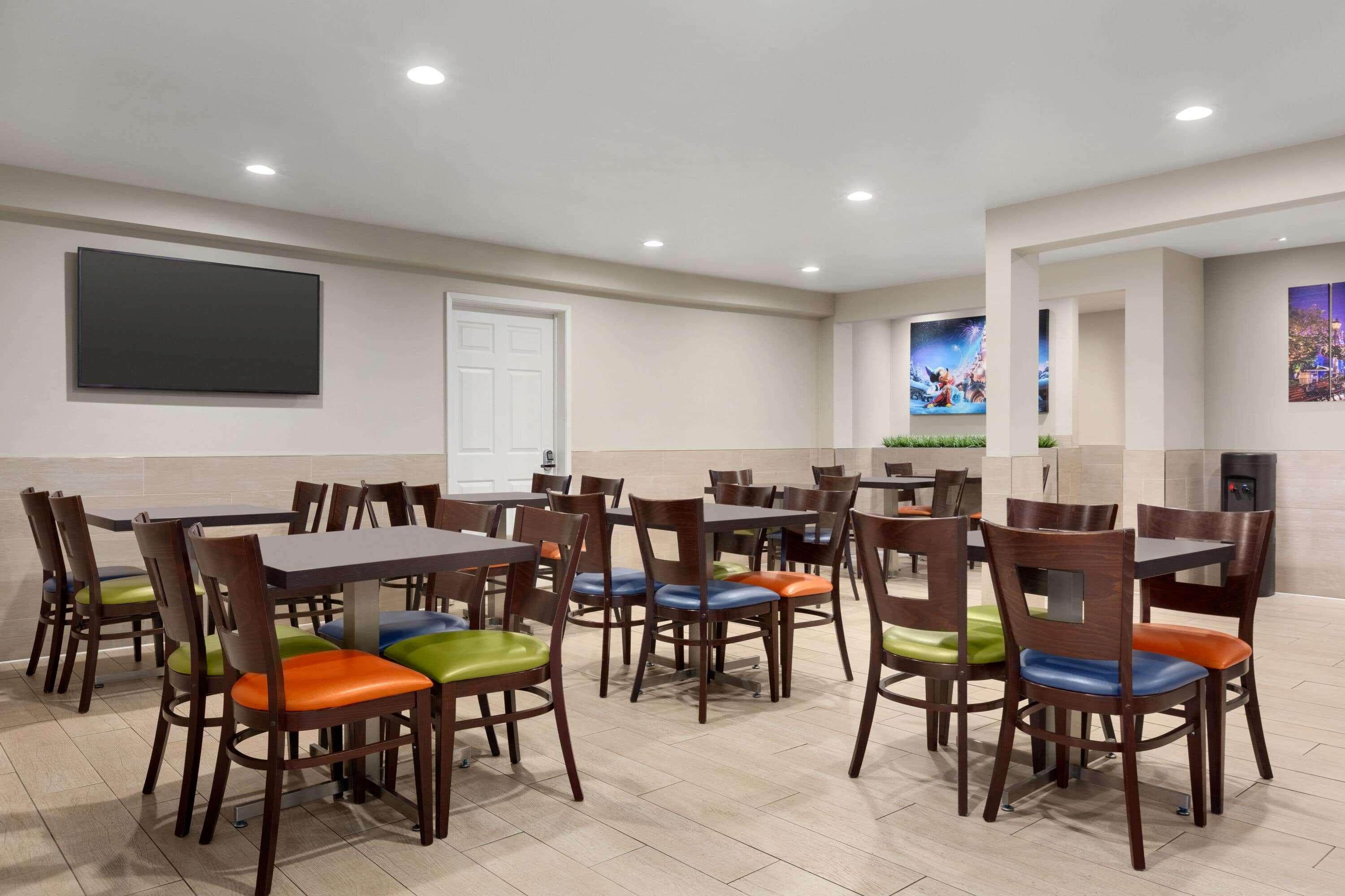 Days Inn & Suites By Wyndham Anaheim At Disneyland Park Eksteriør billede