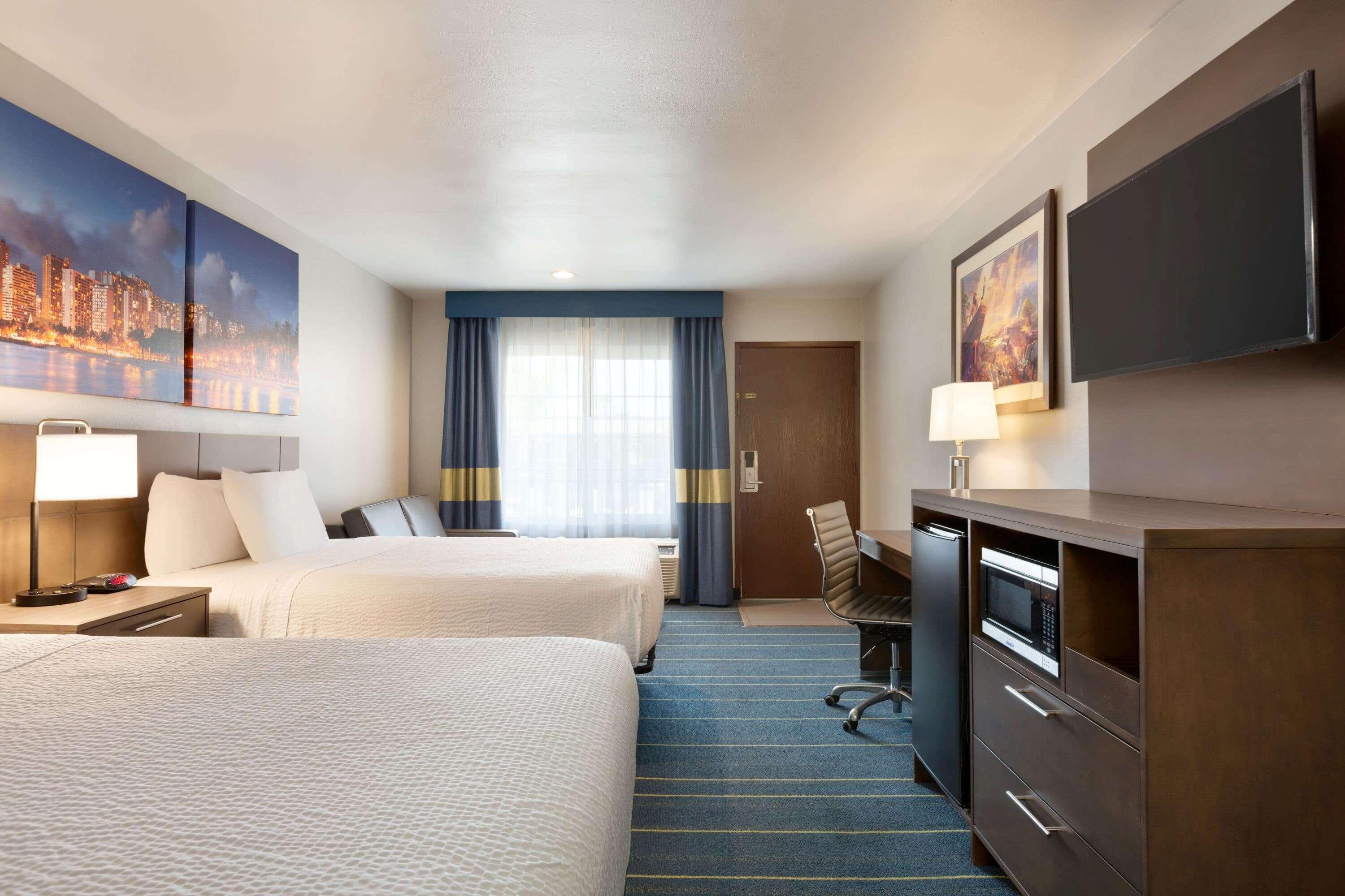 Days Inn & Suites By Wyndham Anaheim At Disneyland Park Eksteriør billede